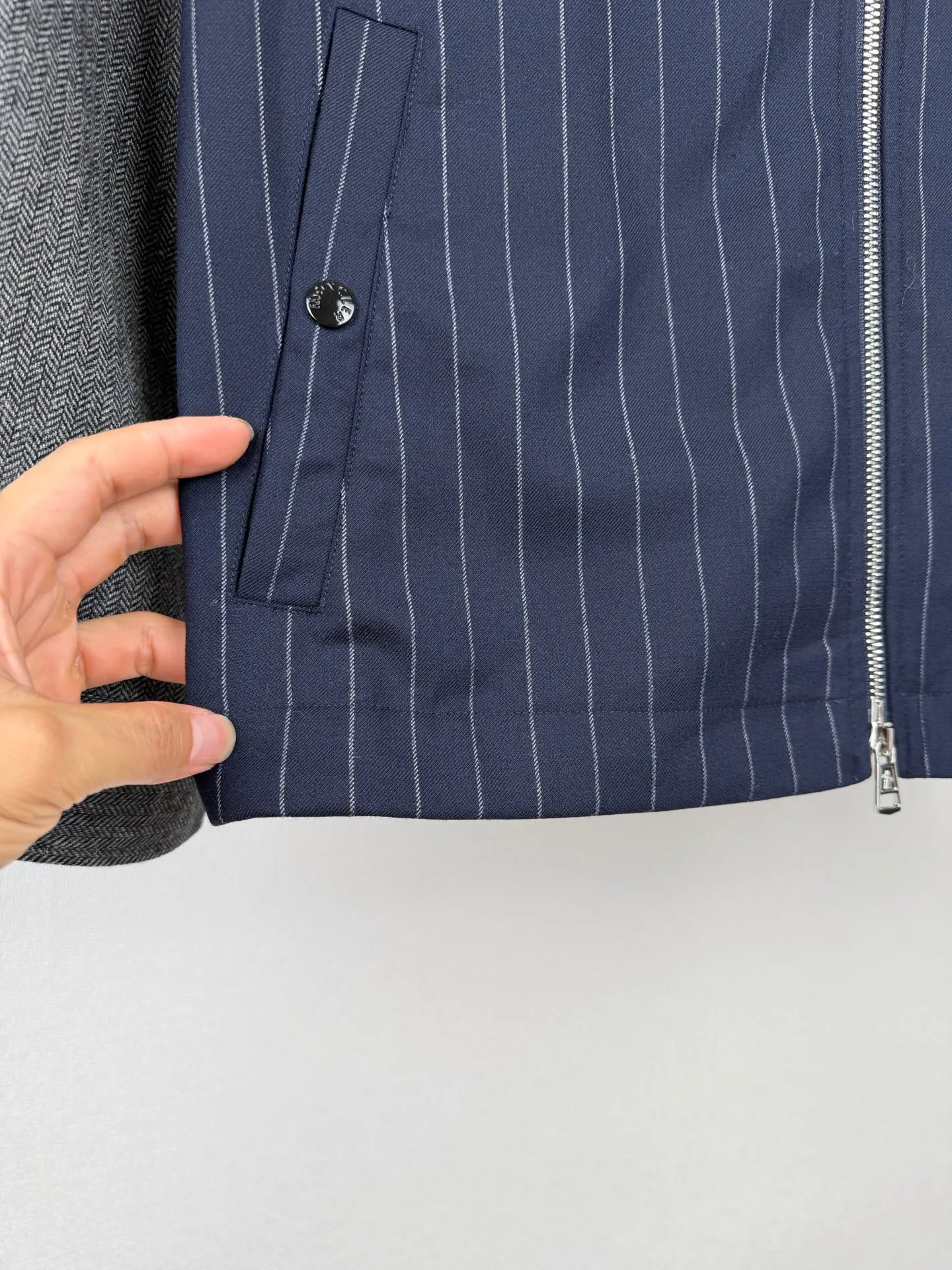 MONCLER/ Classic Moncler 1: Moncler 2: 3: ： 1:1 Moncler 1:1 Moncler 1:1 Moncler 1:1 Moncler ： Size： S M L XL